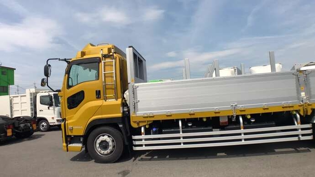 いすゞ ギガ 大型 平ボディ 2PG-CYM77C(34686) 8枚目