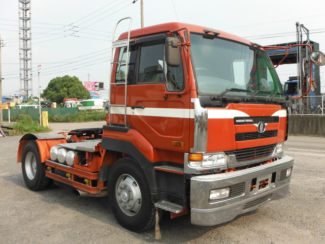 Nissan UD big_thumb Large Tractor KL-CK482BHT(1118) 2枚目
