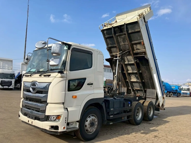 日野 プロフィア 大型 土砂ダンプ 2DG-FS1EGA(106686) 9枚目