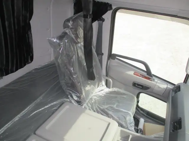 日産自動車 クオン 大型 トラクタ 2RG-GK5DAB(108643) 42枚目