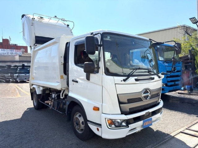 日野 レンジャー 中型 塵芥車（プレス式） 2KG-FC2ABA(111704) 6枚目