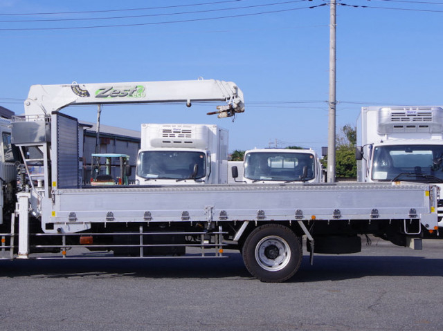 三菱ふそう ファイター 増トン 平ボディ（クレーン付） QKG-FK62FZ(114028) 20枚目