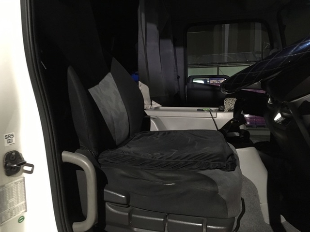 UDトラックス（日産） コンドル 中型 冷蔵冷凍バン TKG-MK38C(2553) 20枚目