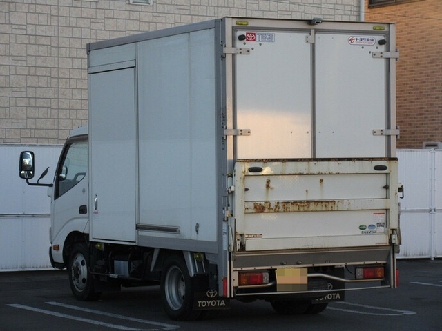 トヨタ ダイナ 小型 バン TKG-XZC675(8399) 3枚目