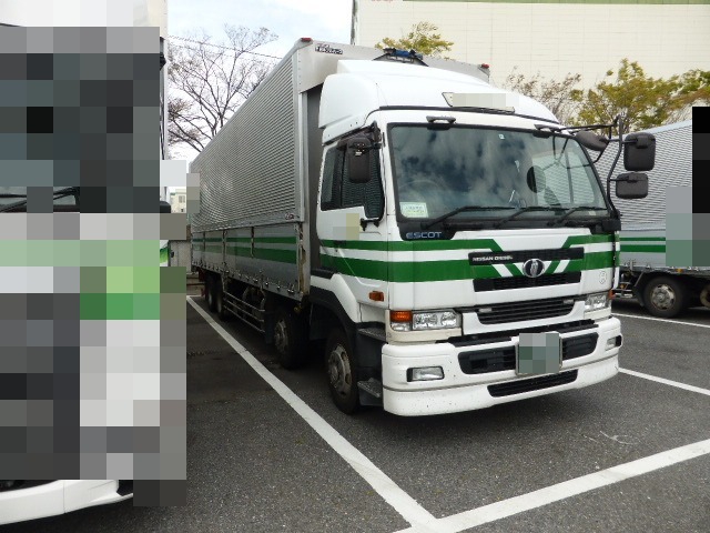 UDトラックス（日産） クオン 大型 ウィング KL-CG48R(3042) 3枚目