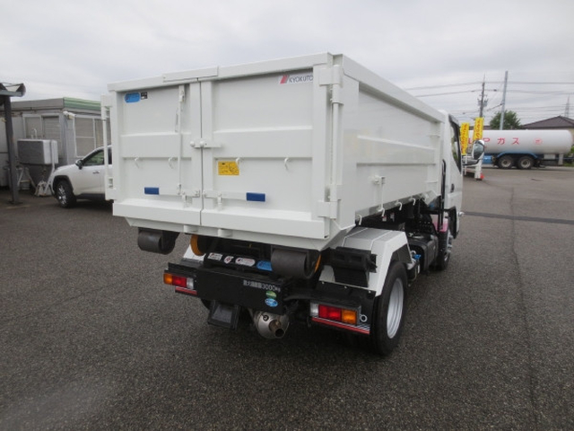 三菱ふそう キャンター 小型 コンテナ専用車 2RG-FBAV0(111474) 4枚目