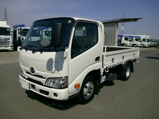Hino dutro Small Flat body 2RG-XZC605(105849) 1枚目