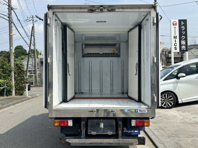 日野 デュトロ 小型 冷蔵冷凍バン 2RG-XZC605M(110637) 9枚目