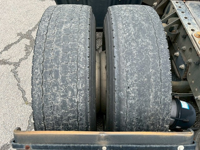 日野 プロフィア 大型 トラクタ LKG-SH1EDAG(109392) 44枚目