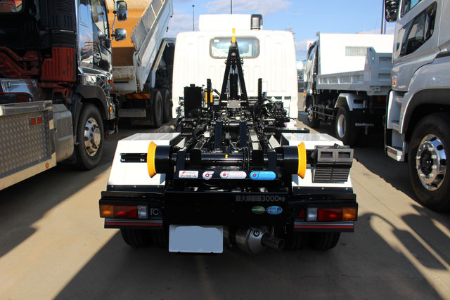 三菱ふそう キャンター 小型 コンテナ専用車 2RG-FBAV0(104996) 5枚目