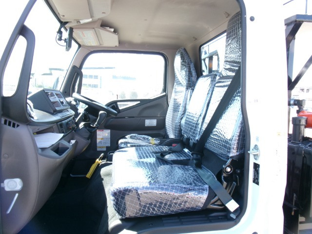三菱ふそう キャンター 小型 コンテナ専用車 2RG-FBAV0(113198) 31枚目