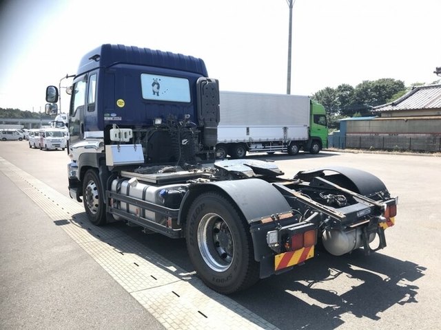 いすゞ ギガ 大型 トラクタ QKG-EXD52AE(7410) 5枚目