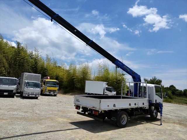 いすゞ エルフ 小型 平ボディ（クレーン付） TKG-NMR85AR(11586) 25枚目