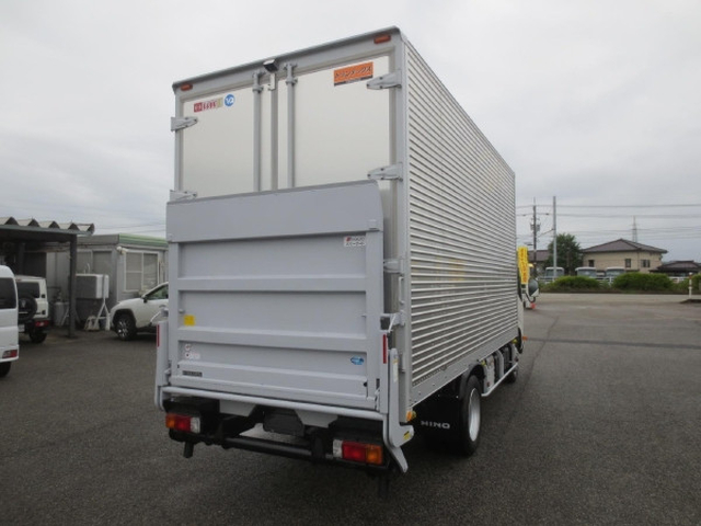 日野 デュトロ 小型 バン 2RG-XZU655M(111478) 4枚目