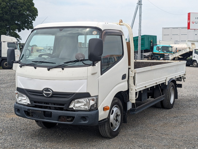 日野 デュトロ 小型 平ボディ TPG-XZU655M(111483) 1枚目