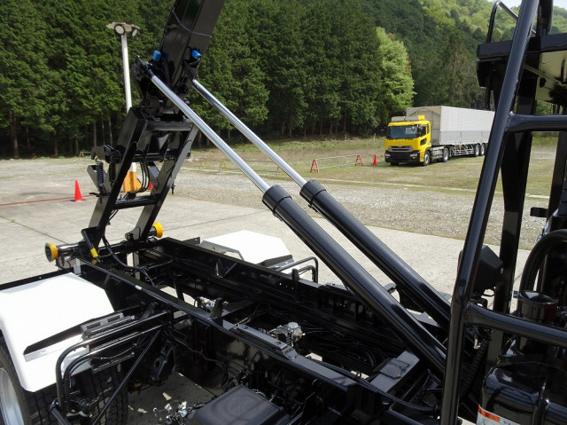 日野 レンジャー 増トン コンテナ専用車 2KG-FE2ACA(112390) 13枚目