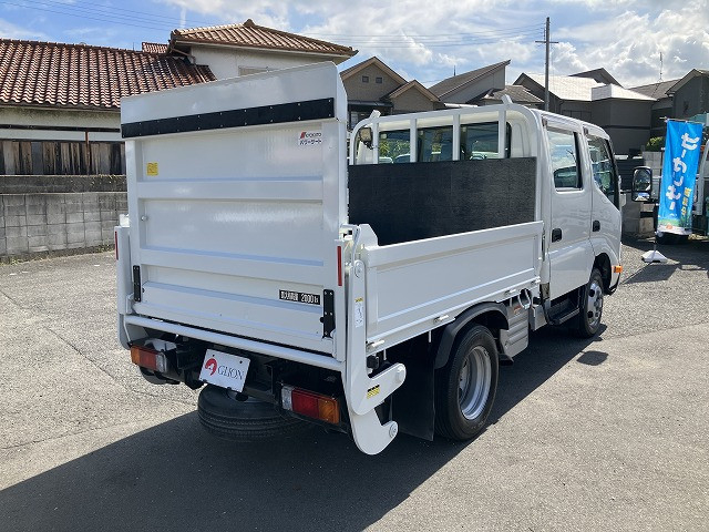 日野 デュトロ 小型 Wキャブ 2RG-XZU605M(109417) 8枚目