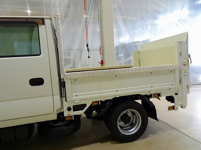 いすゞ エルフ 小型 Wキャブ TPG-NJR85A(95679) 25枚目