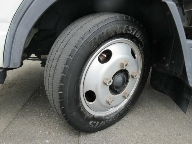 三菱ふそう キャンター 小型 バン PA-FE70BB(10154) 27枚目