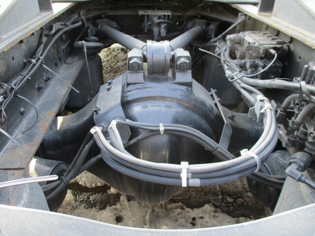 UDトラックス（日産） クオン 大型 トラクタ QKG-GK5XAB(8989) 12枚目