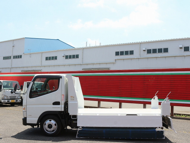 三菱ふそう キャンター 小型 土砂ダンプ TPG-FBA30(109366) 17枚目