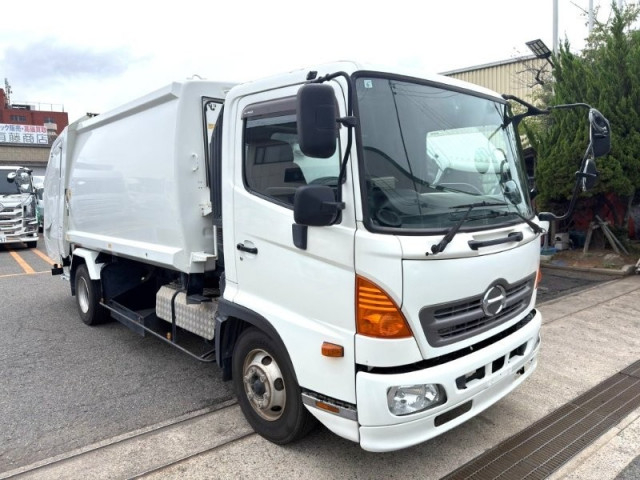 日野 レンジャー 中型 塵芥車（プレス式） TKG-FC9JGAA(111607) 2枚目