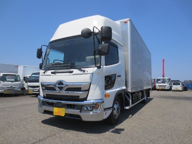日野 レンジャー 中型 バン 2KG-FD2ABG(84999) 1枚目