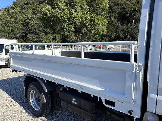 三菱ふそう キャンター 小型 平ボディ PA-FE70DB(113561) 17枚目