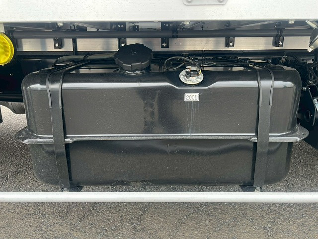 三菱ふそう ファイター 中型 冷蔵冷凍バン 2KG-FK65F(107582) 40枚目