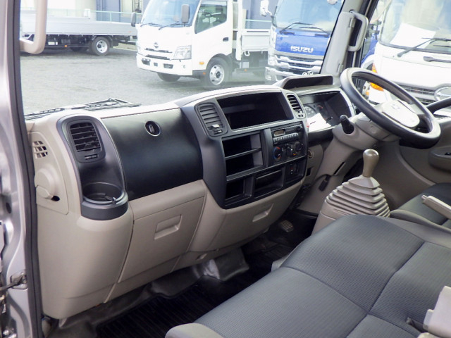 日産自動車 アトラス 小型 平ボディ CBF-SQ2F24(112741) 44枚目