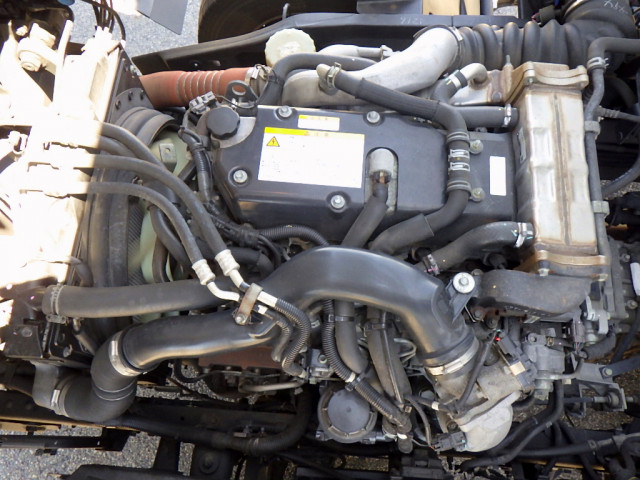 UDトラックス（日産） コンドル 中型 ウィング 2RG-BRR90T2(109978) 29枚目