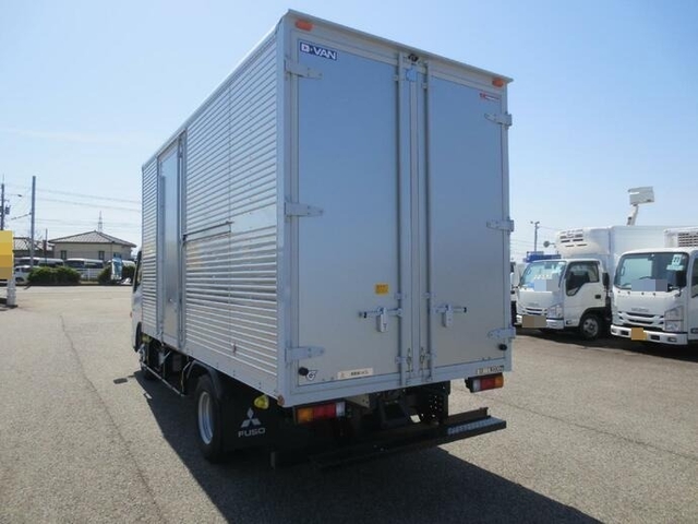 三菱ふそう キャンター 小型 バン 2RG-FEA20(9117) 4枚目