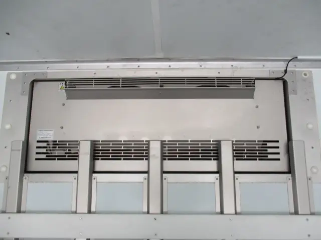 日野 レンジャー 中型 冷蔵冷凍バン 2KG-FD2ABA(108913) 30枚目