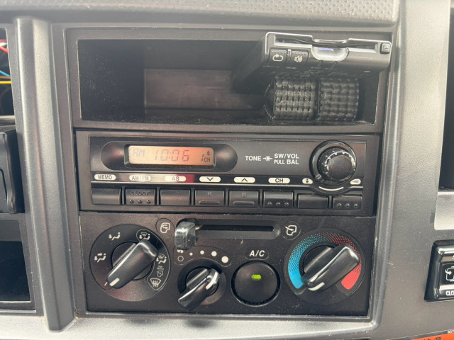 いすゞ フォワード 増トン 平ボディ（クレーン付） LKG-FTR90T2(111764) 40枚目