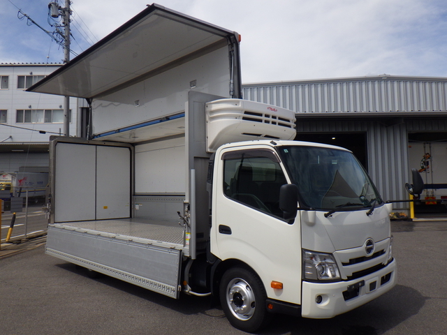 日野 デュトロ 小型 冷蔵冷凍バン 2RG-XZU722M(110841) 3枚目