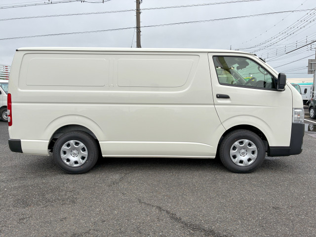 トヨタ ハイエース 小型 冷蔵冷凍バン 3DF-GDH201V(111996) 3枚目
