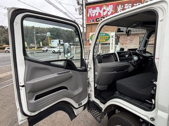 三菱ふそう キャンター 小型 冷蔵冷凍バン TPG-FBA20(108202) 66枚目