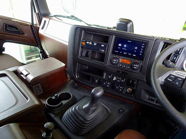 いすゞ エルフ 大型 ウィング 2PG-CYJ77D(111911) 8枚目