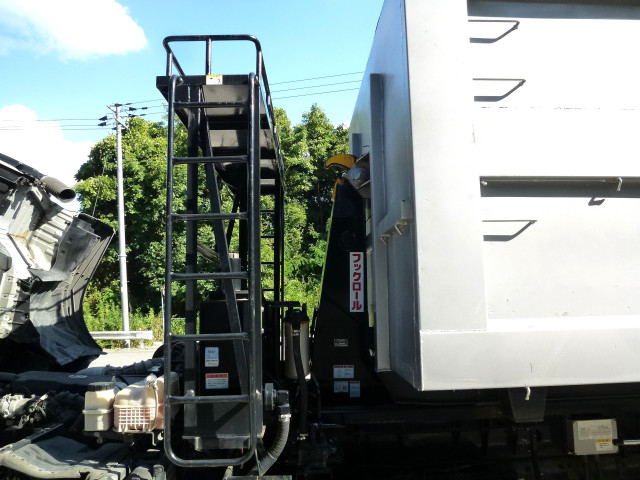 Nissan UD quon Large Arm roll trucks 2PG-CD5CL(109277) 17枚目