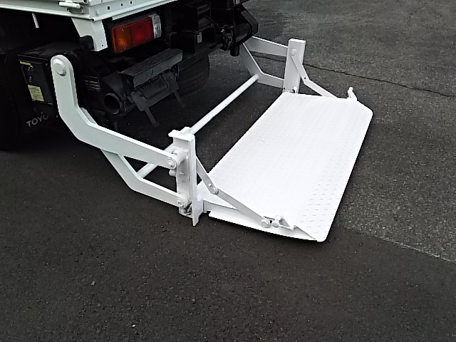 トヨタ ダイナ 小型 平ボディ PB-XZU304(7650) 33枚目