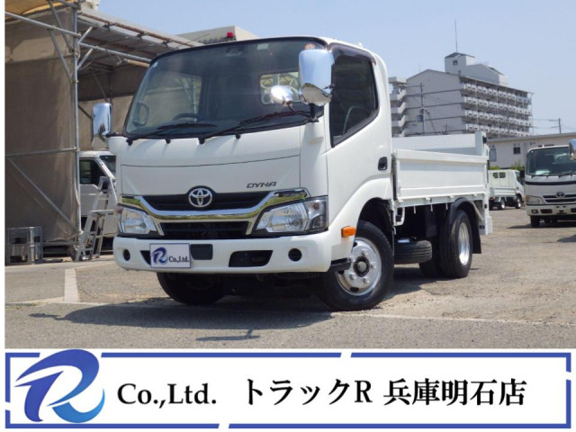 トヨタ ダイナ 小型 平ボディ TKG-XZU605(110659) 1枚目