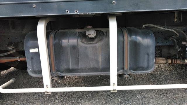 いすゞ エルフ 小型 バン KR-NKR81GN(3702) 12枚目