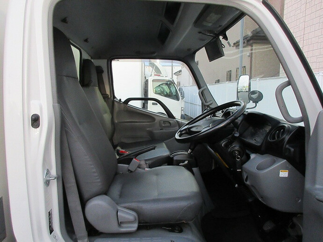 日野 デュトロ 小型 バン TKG-XZC655M(7687) 33枚目