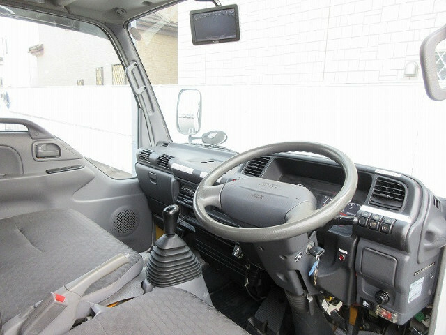 いすゞ エルフ 小型 バン PB-NKR81AN(6599) 41枚目