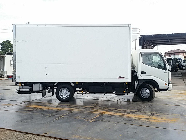 日野 デュトロ 中型 冷蔵冷凍バン BDG-XZU414M(8225) 4枚目
