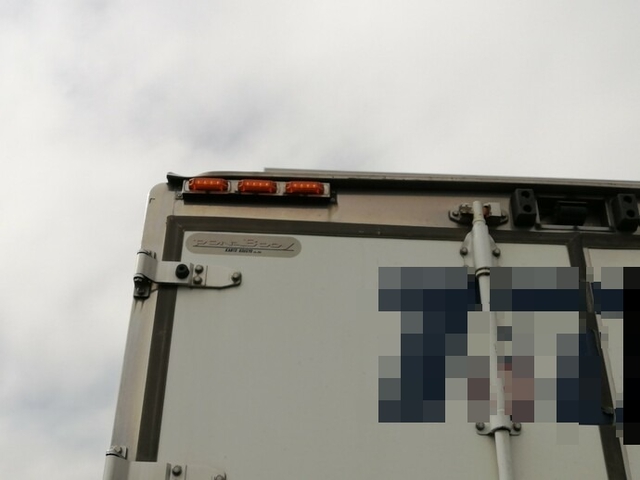 UDトラックス（日産） コンドル 中型 冷蔵冷凍バン PB-MK36A(5519) 21枚目
