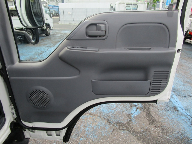 いすゞ エルフ 小型 平ボディ TRG-NKR85A(111811) 29枚目