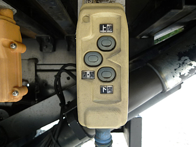 いすゞ エルフ 小型 バン 2RG-NLR88AN(113608) 20枚目
