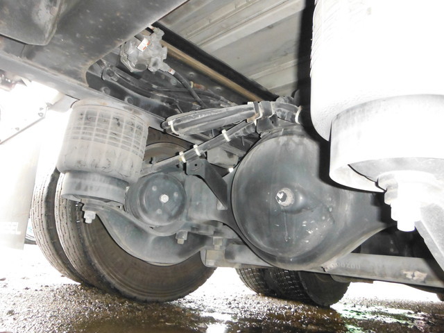 UDトラックス（日産） クオン 大型 ウィング PKG-CG4ZA(3948) 9枚目