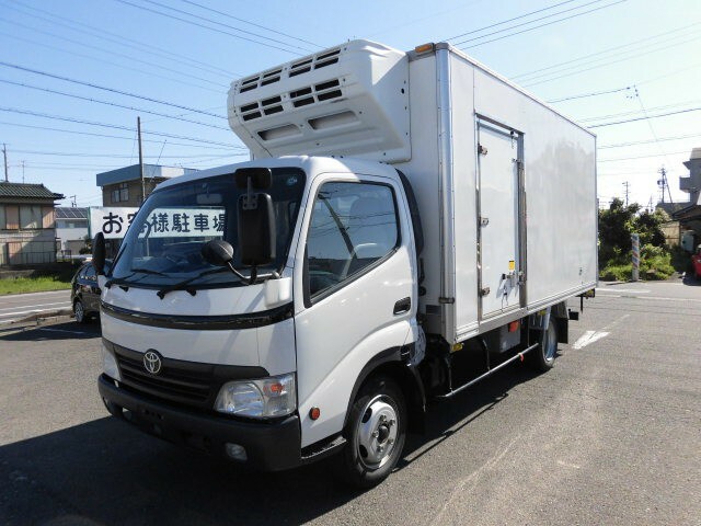 トヨタ ダイナ 小型 冷蔵冷凍バン BDG-XZU414(7193) 1枚目